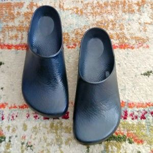 birkenstock garden clog